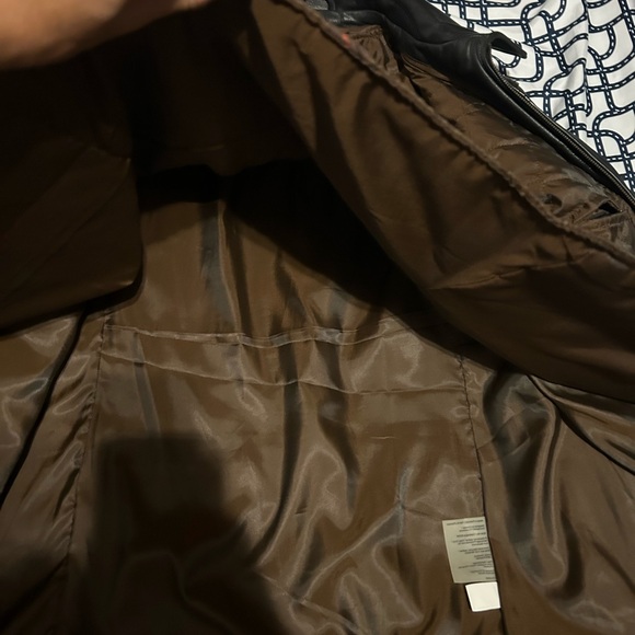 Danier leather jacket size medium - Picture 9 of 10